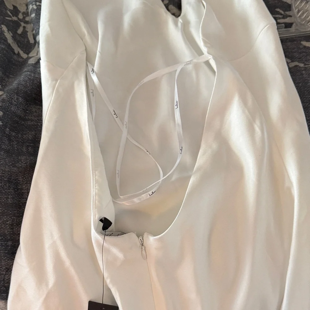 Lulus Elegant White Halter dress - Picture 4 of 5